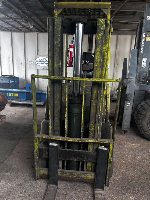 2000 Clark Electric Forklift (950092) - Image 9